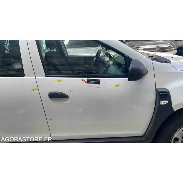 2018 Dacia DUSTER-47615234