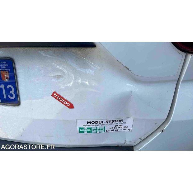 2018 Dacia DUSTER-47615236