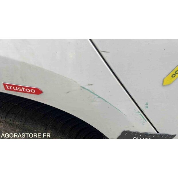 2018 Dacia DUSTER-47615242