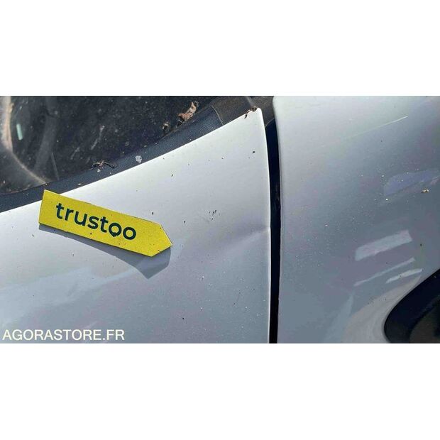 2018 Dacia DUSTER-47615248