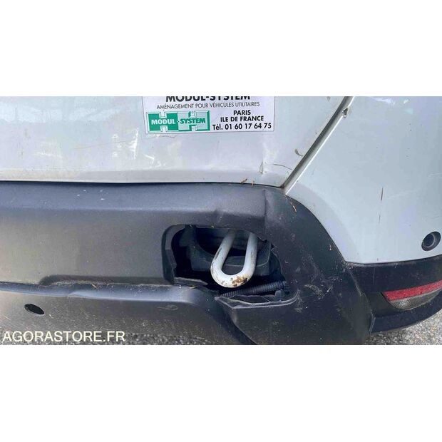 2018 Dacia DUSTER-47615256