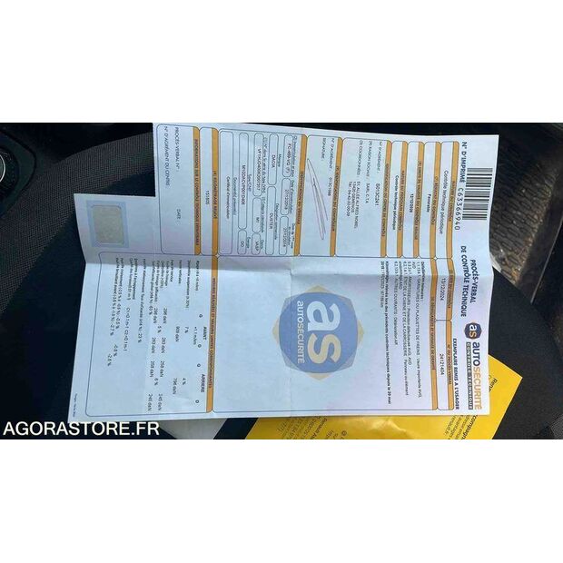 2018 Dacia DUSTER-47615258