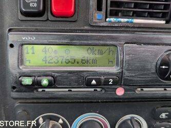 2009-mercedes-benz-intouro-1459618-47615314