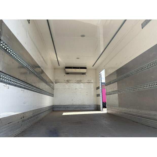 2016 Mercedes-Benz ATEGO-47617020