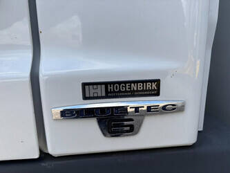 2016-mercedes-benz-atego-1459621-47617025