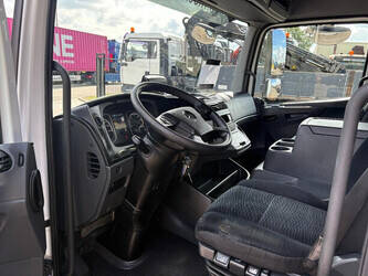 2016-mercedes-benz-atego-1459621-47617026