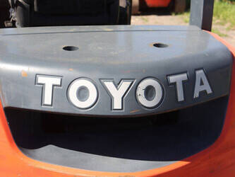 2011-toyota-52-8fd25-1459628-47617303
