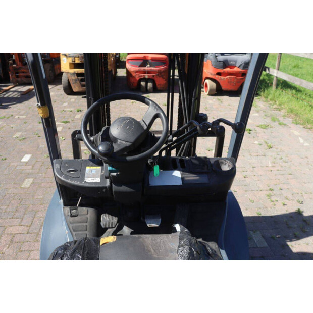 2011 Toyota 52-8FD25-47617305