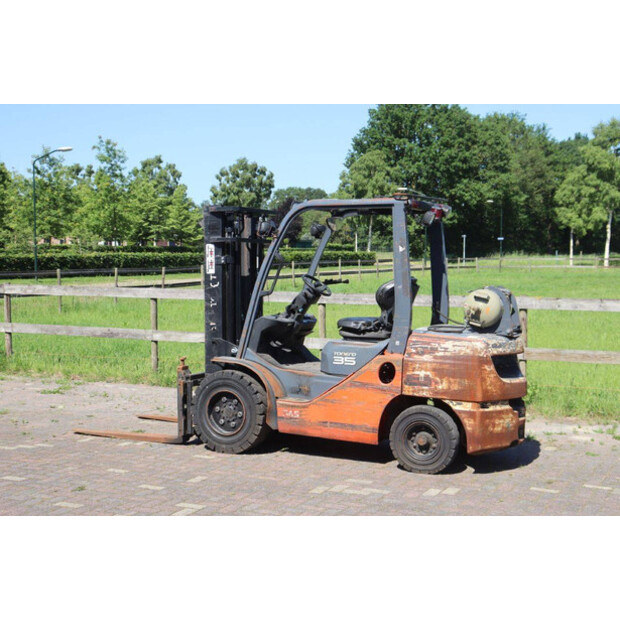 2016 Toyota 02-8FGJF35-47617399
