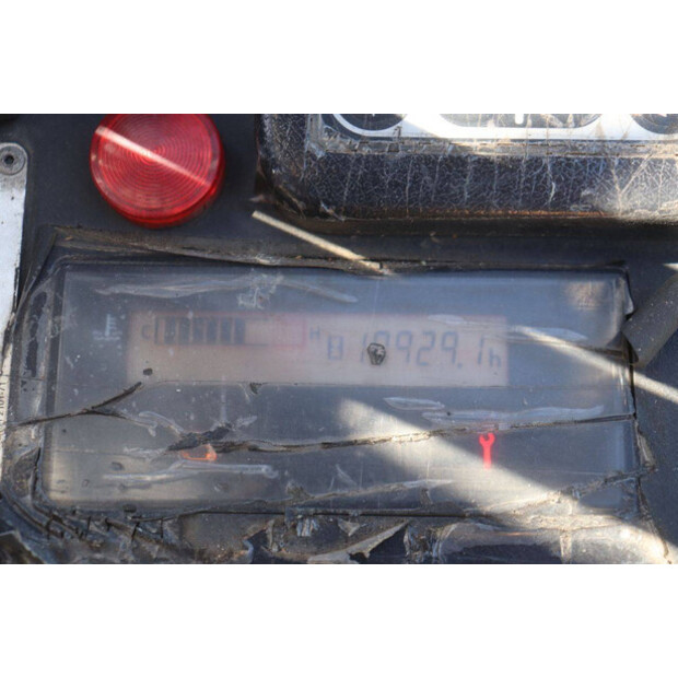 2016 Toyota 02-8FGJF35-47617427