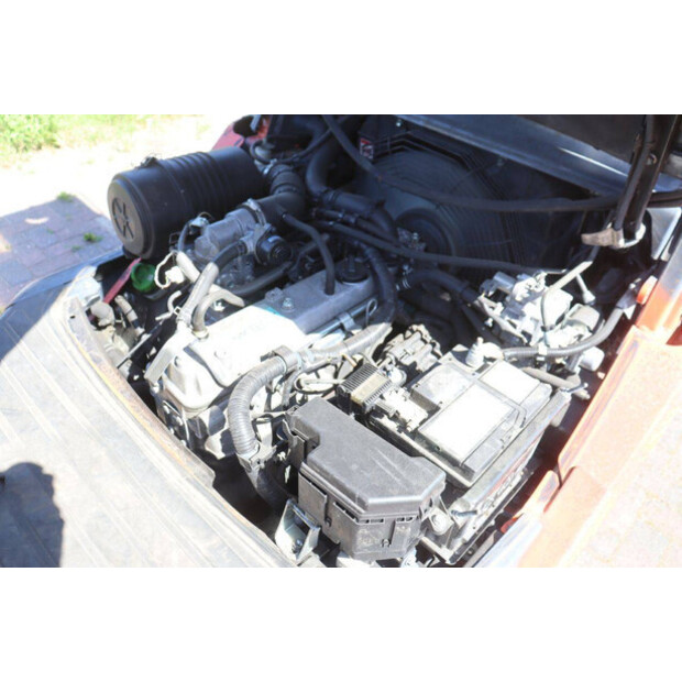 2016 Toyota 02-8FGJF35-47617428