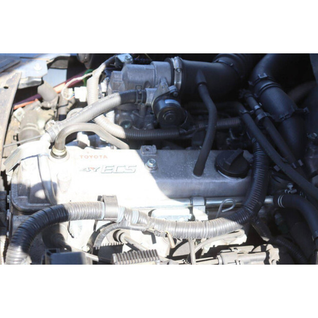 2016 Toyota 02-8FGJF35-47617429