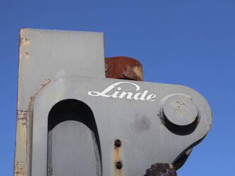 2011-linde-h60t-01-47617483