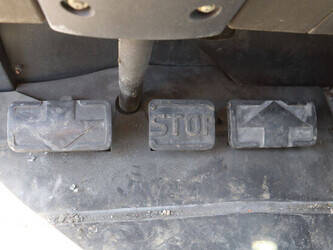 2011-linde-h60t-01-47617494