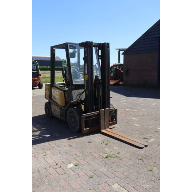 2003 Yale GDP25TF-47617543