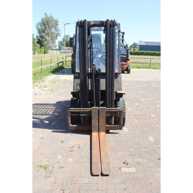 2003 Yale GDP25TF-47617544