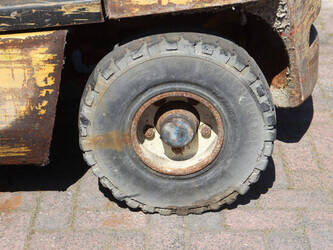 2003-yale-gdp25tf-47617550
