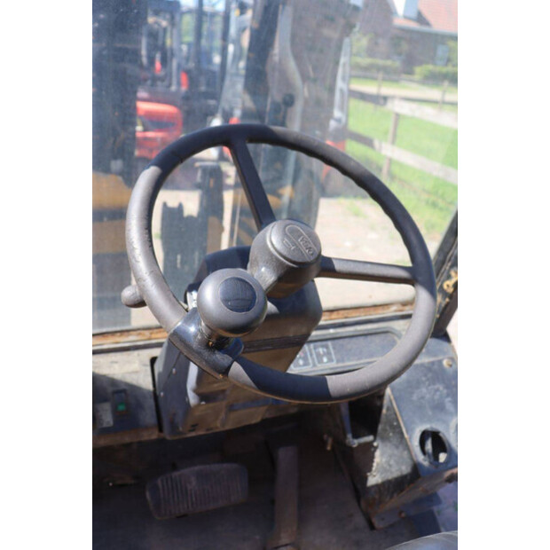 2003 Yale GDP25TF-47617559