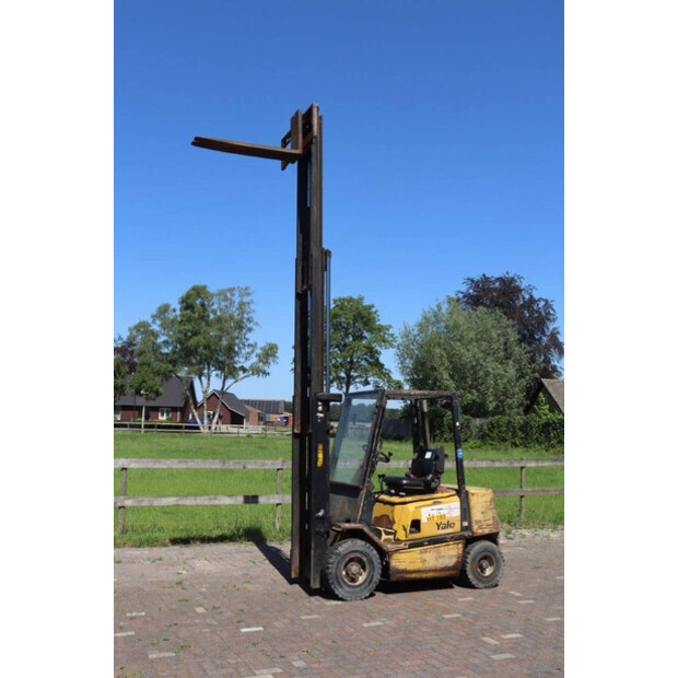 2003 Yale GDP25TF-47617568