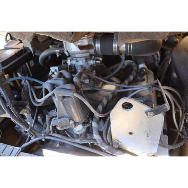 2000 كاتربيلر GC60K-47617749