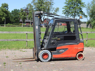 Image for FORKLIFTS 2017 Linde E25L-01