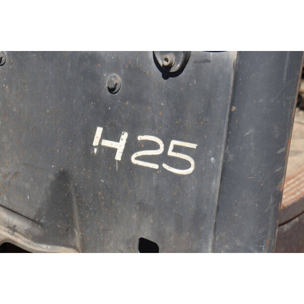 ليندي H25-47617867