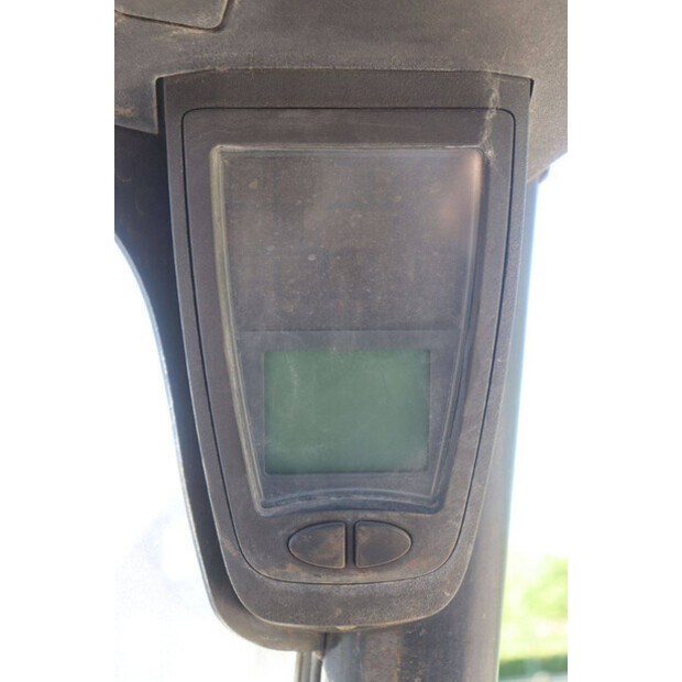 ليندي H25-47617880