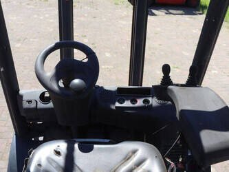 2013-linde-m25t-47618063
