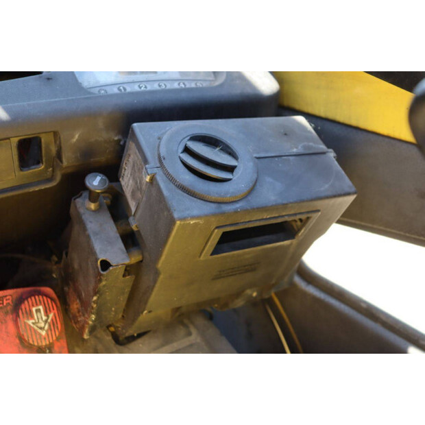 2004 Hyster H5.50XM-47618103