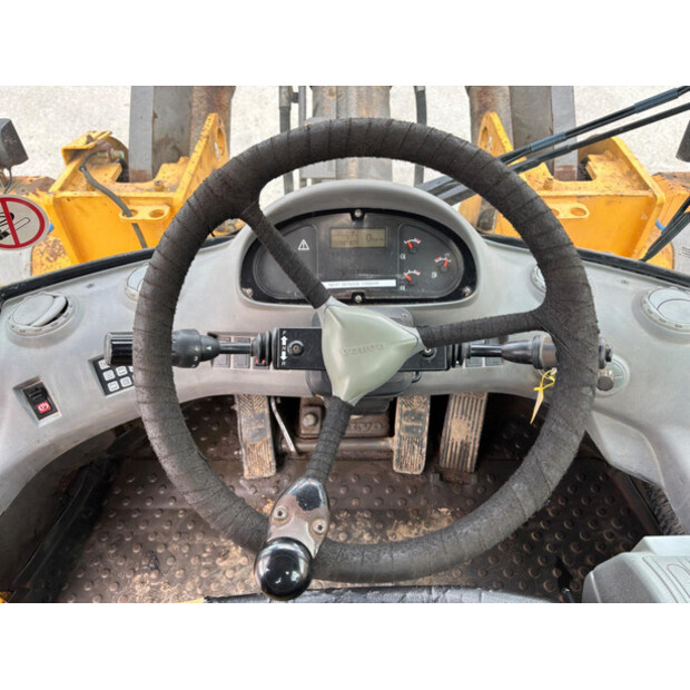 2004 Volvo L110E-47619242