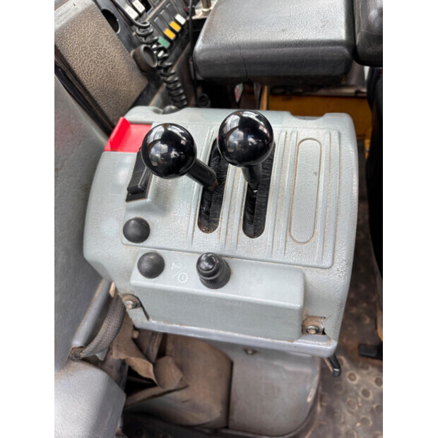 2004 Volvo L110E-47619244