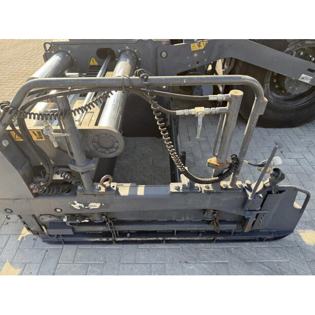 2016 بوماج BF 600P-2-47619811