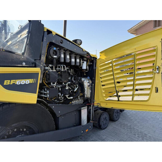 2016 بوماج BF 600P-2-47619834