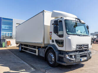 2015-renault-d18-1459725-47620110