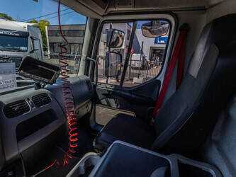 2015-renault-d18-1459725-47620125