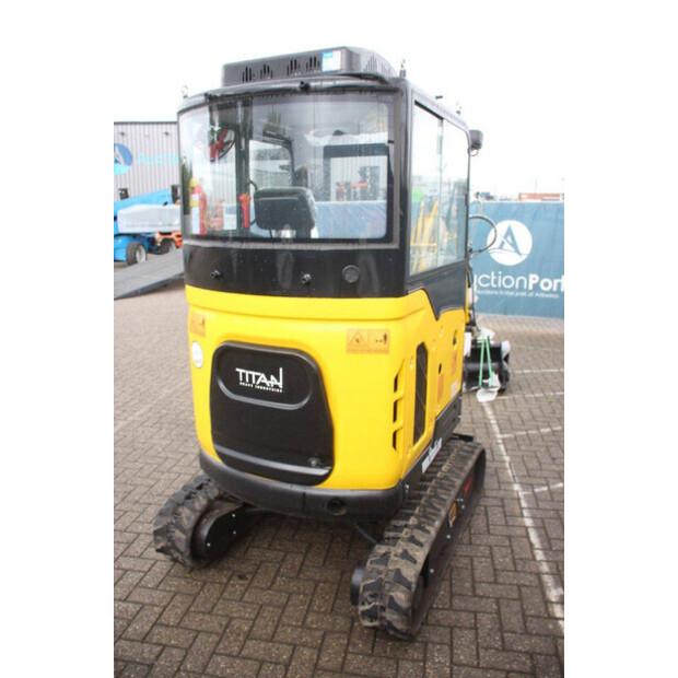 2025 Titan TE25-47620188