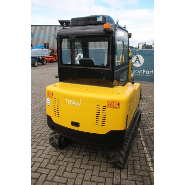 2025 Titan TE30-47620268