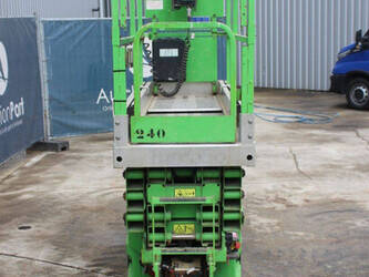 2012-jlg-2630-es-47620886
