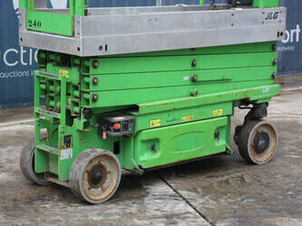 2012-jlg-2630-es-47620888