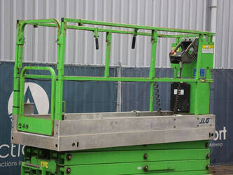 2012-jlg-2630-es-47620889