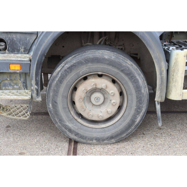 1999 Scania P114CB6X4HZ-47621600