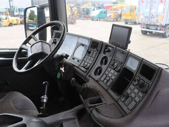 1999-scania-p114cb6x4hz-47621652