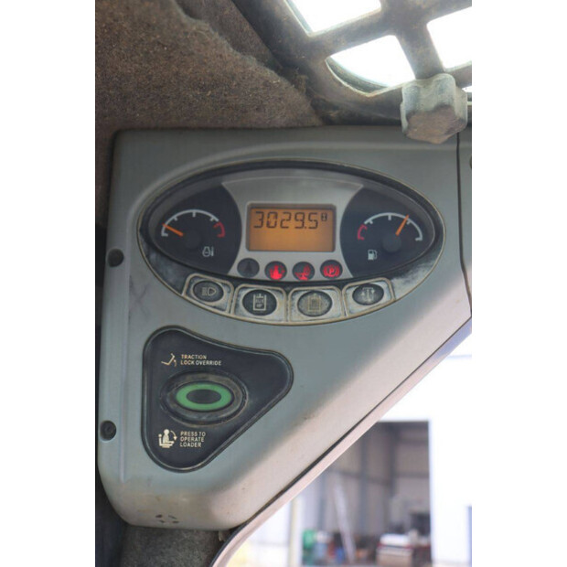 2014 بوبكات S130-47622175