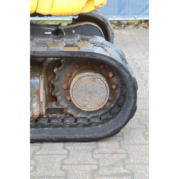 2024 كوماتسو PC55MR-5E0-47622272