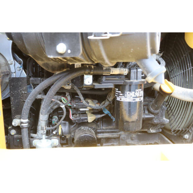 2024 كوماتسو PC55MR-5E0-47622278