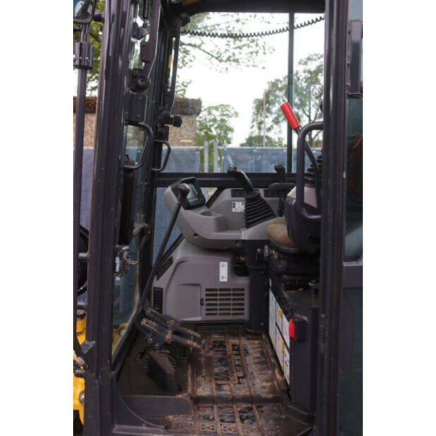 2024 كوماتسو PC55MR-5E0-47622281