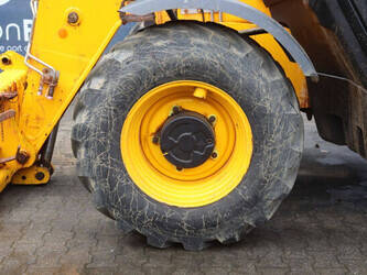 2022-jcb-535-95-1459788-47622360