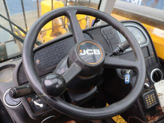 2022-jcb-535-95-1459788-47622375
