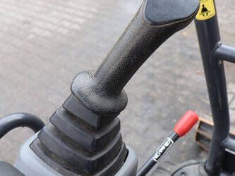 2022-yanmar-vio17-1-1459790-47622469