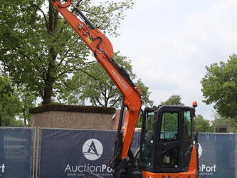 2022-hitachi-zx55u-6-clr-47622572
